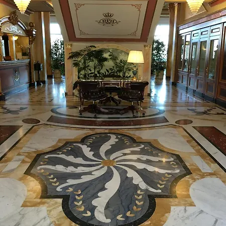 Regina Palace Hotel 4*