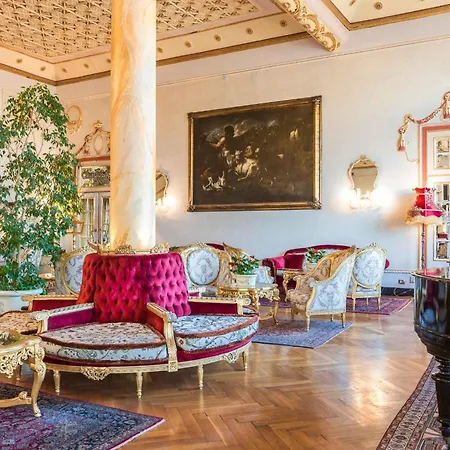 Regina Palace 4* Stresa