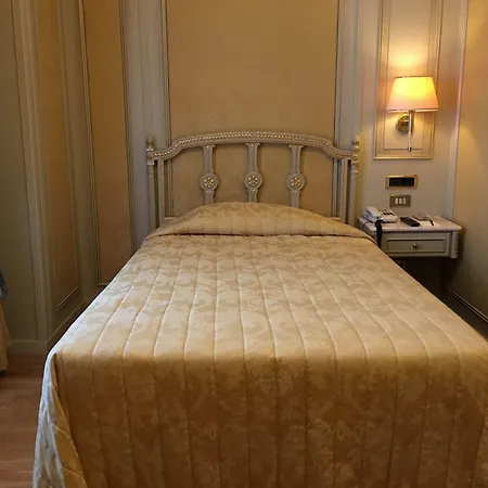 Regina Palace Hotel 4*