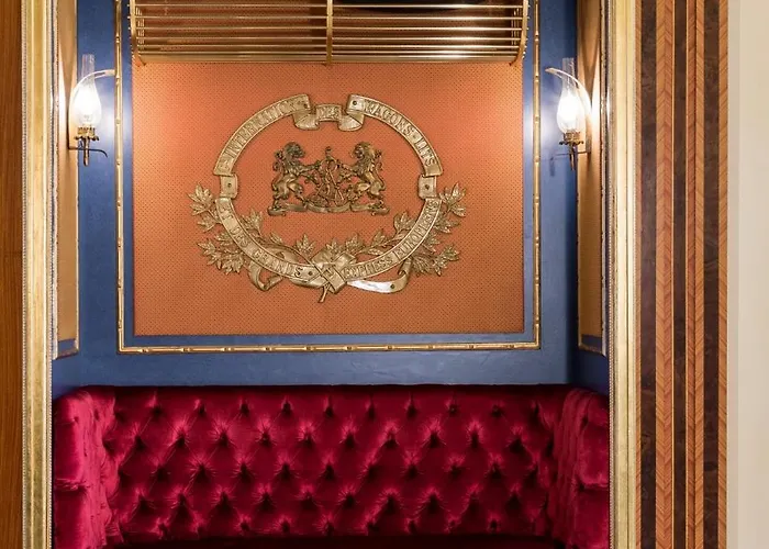 蕾佳娜皇宫酒店 酒店 4*