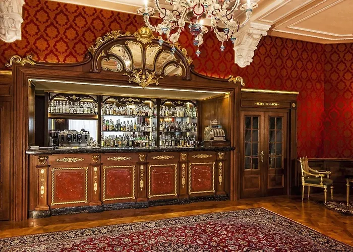 酒店 蕾佳娜皇宫酒店