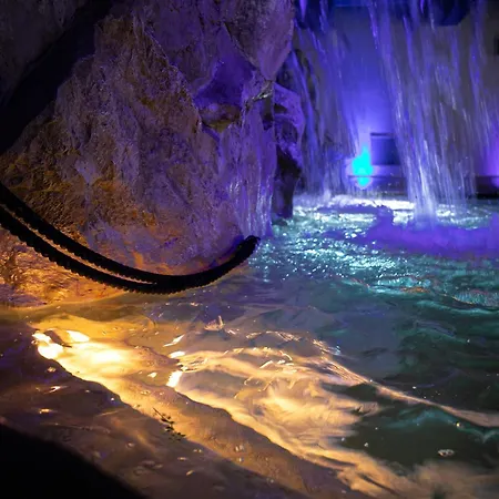 Regina Palace Otel 4*